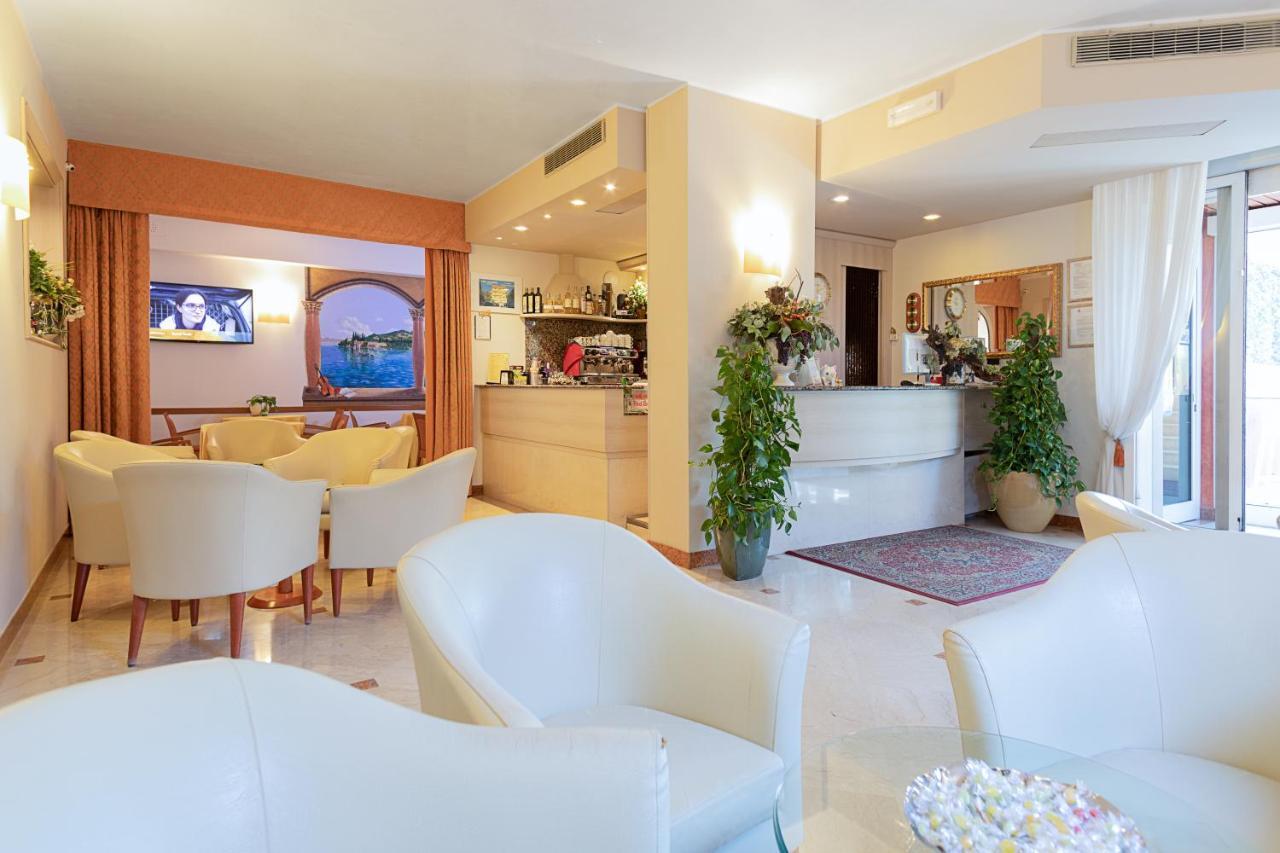 Hotel Gardenia & Villa Charme Adults Friendly 4Star Service 바르돌리노 외부 사진